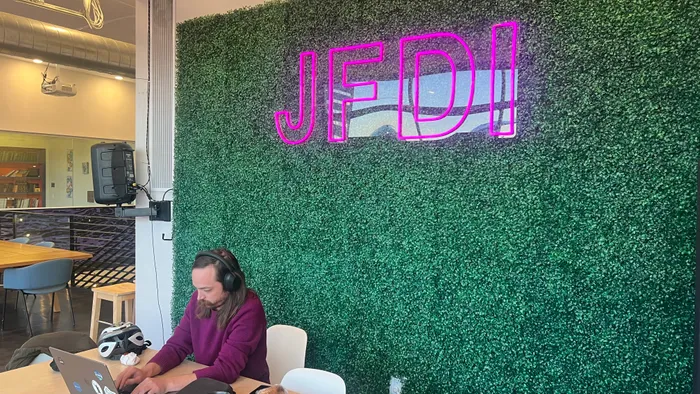 AustraliaNeonSigns.Com - Custom Neon Sign