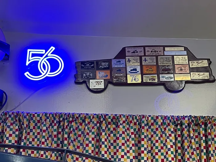 AustraliaNeonSigns.Com - Artwork Neon Sign