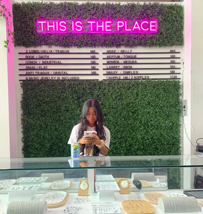 AustraliaNeonSigns.Com - Custom Neon Sign